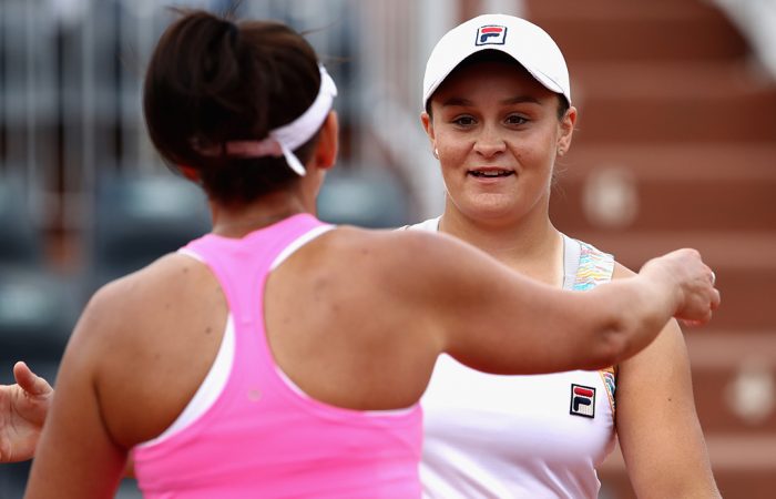 Casey-Dellacqua-Ash-Barty-at-2017-French-Open-700x450