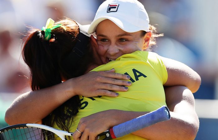 Barty-Dellacqua-Fed-Cup-victory-700x450