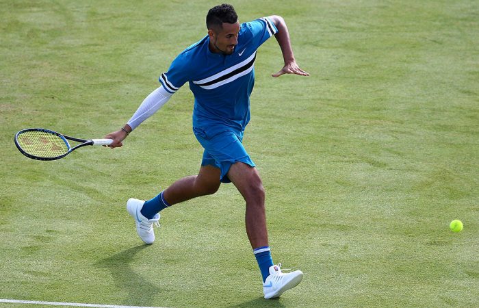 Kyrgios-beats-Murray-at-Queens