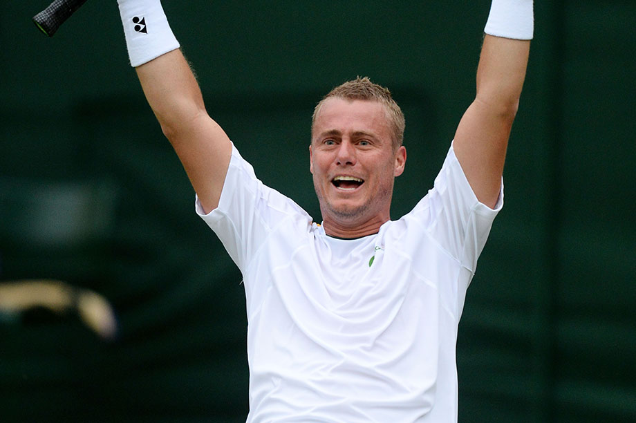 Hewitt Eases Into Newport Quarterfinals 