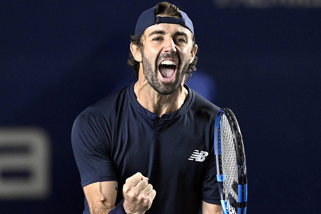 Thompson eliminates world No.6 Zverev to reach Los Cabos final | 24 February, 2024 | All News | News and Features | News and Events