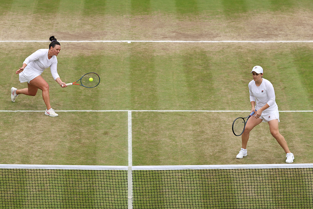 Dellacqua and Barty to contest invitational final at Wimbledon 2024