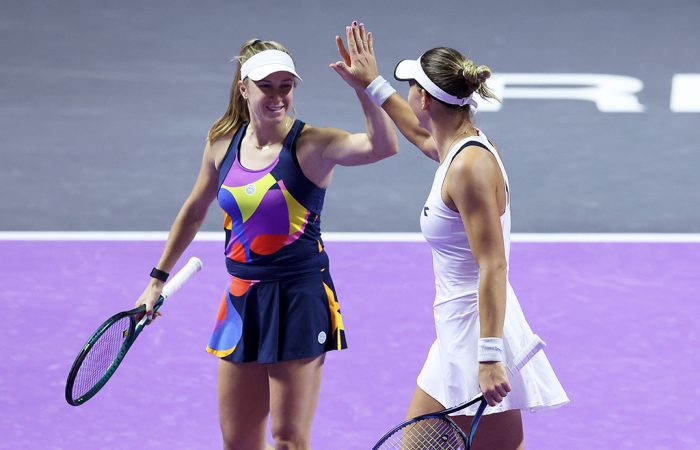 Ellen Perez and Nicole Melichar-Martinez beat Jelena Ostapenko Lyudmyla Kichenok in their final group match of the 2024 WTA Finals. Photo: Getty Images