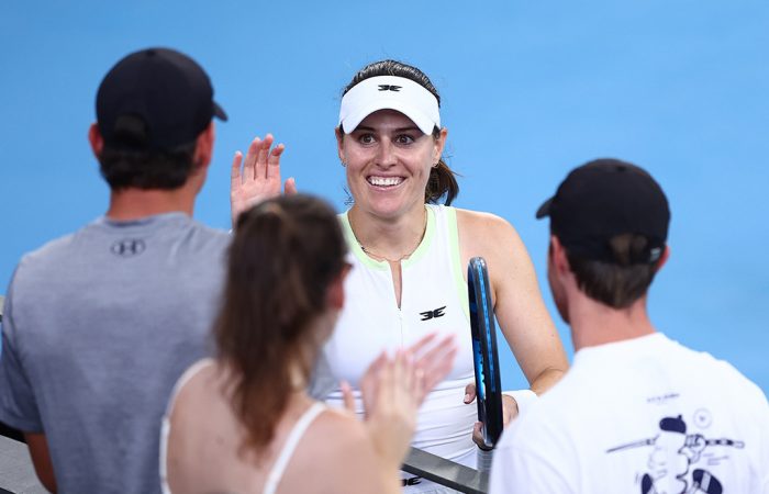 Kimberly Birrell celebrates with her team after beating No.2 seed Emma Navarro at the Brisbane International. [Getty Images]